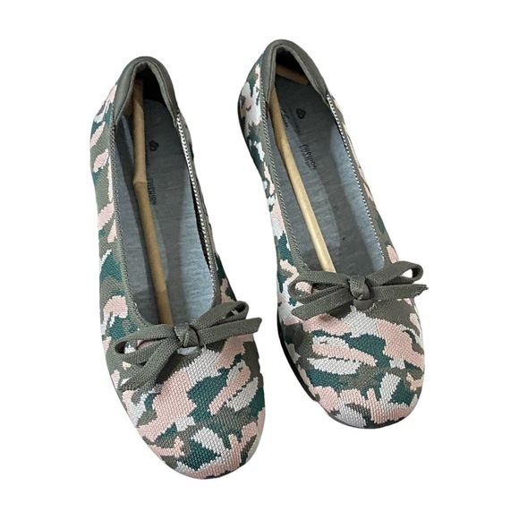 Clarks Cloudstepper Olive Camo Carly Hope Flat - Picture 2 of 6